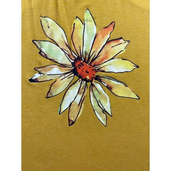 XL Yellow Razorback Tank Top with Daisy Picture - Picture 2 of 3